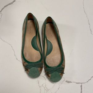 Coach flats